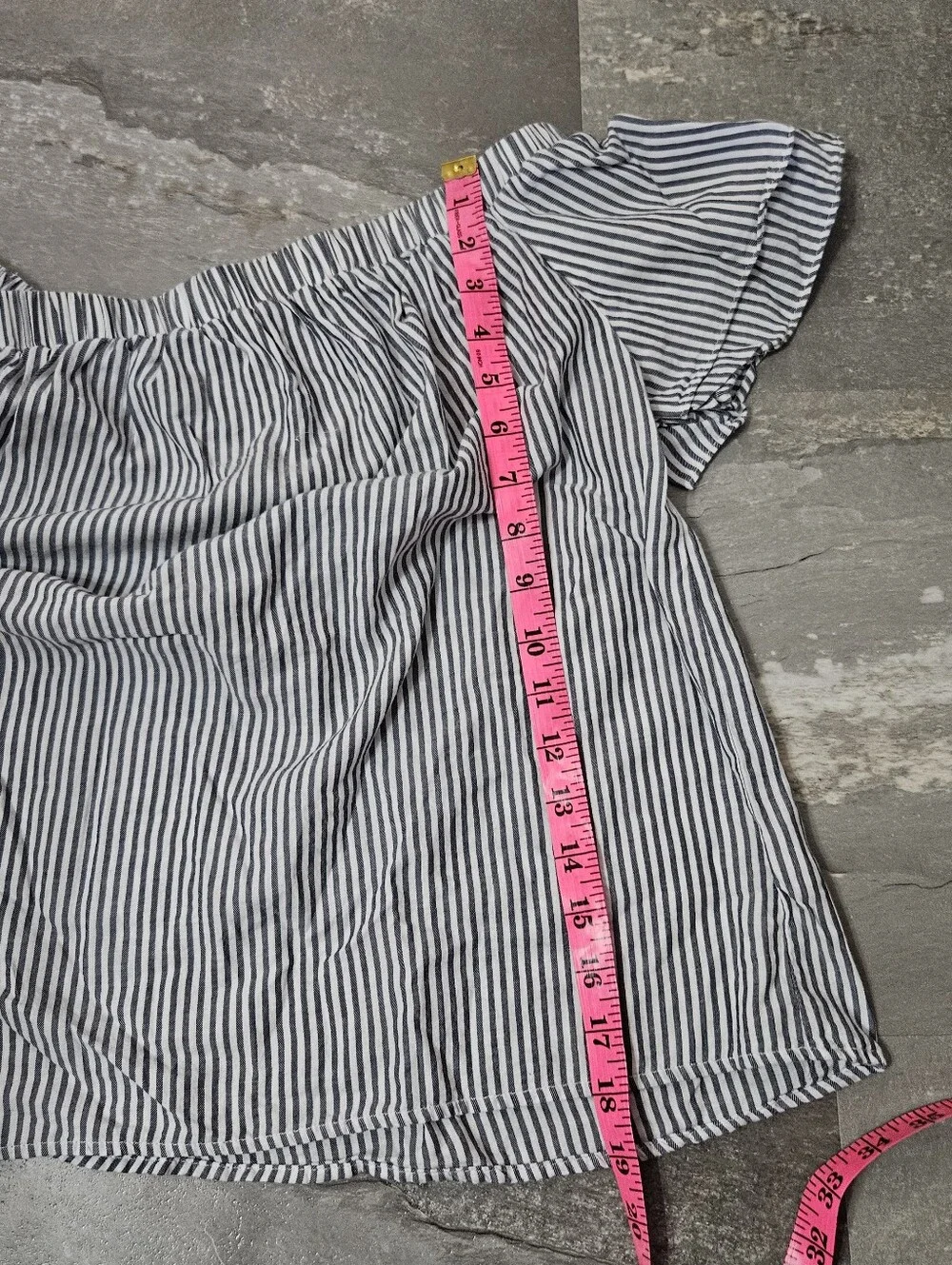 Old Navy Greyish Blue and White Striped Off-Shoulder Short Sleeve Top. Cotton. M - Picture 6 of 6